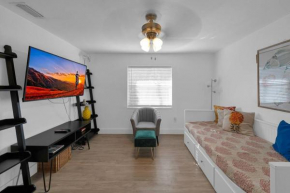 Biscayne Shore #2 - 3 2 - Charming and Tropical